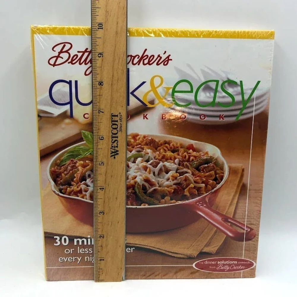 Betty Crocker Quick & Easy Cookbook NIP Dinner